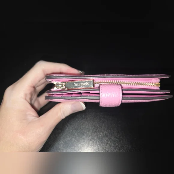 Kate Spade Mandevilla Pink Leather Wallet, New Without Tags! - Picture 3 of 6